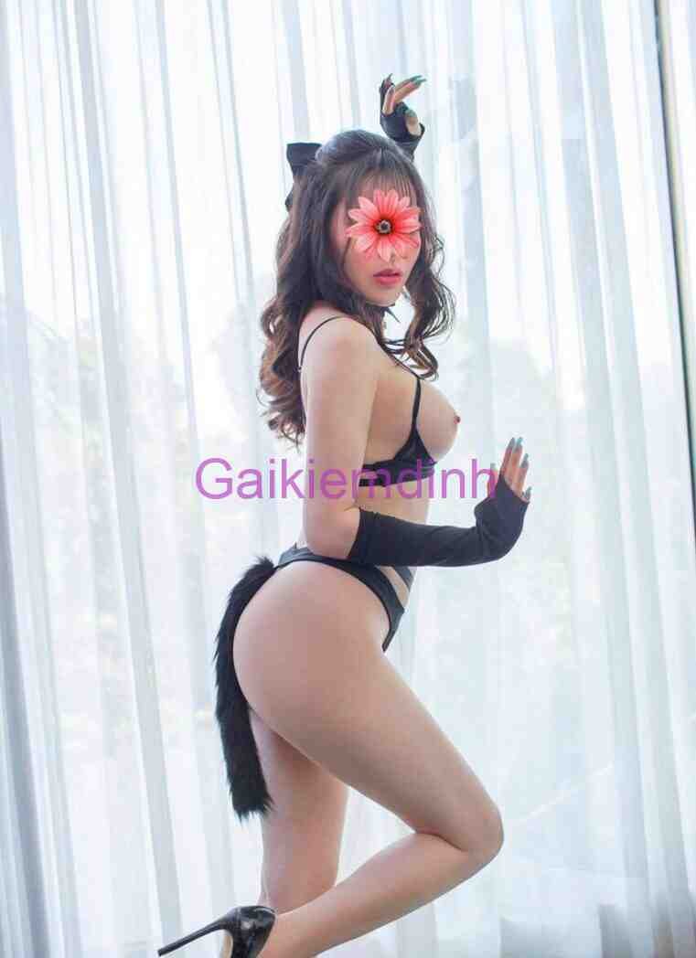 Thảo Vy xinh ngon body đẹp