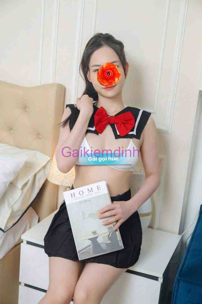 Bé Dương Em Gái Gọi Huế – Body Chuẩn Đẹp Cực Kỳ Duyên Dáng