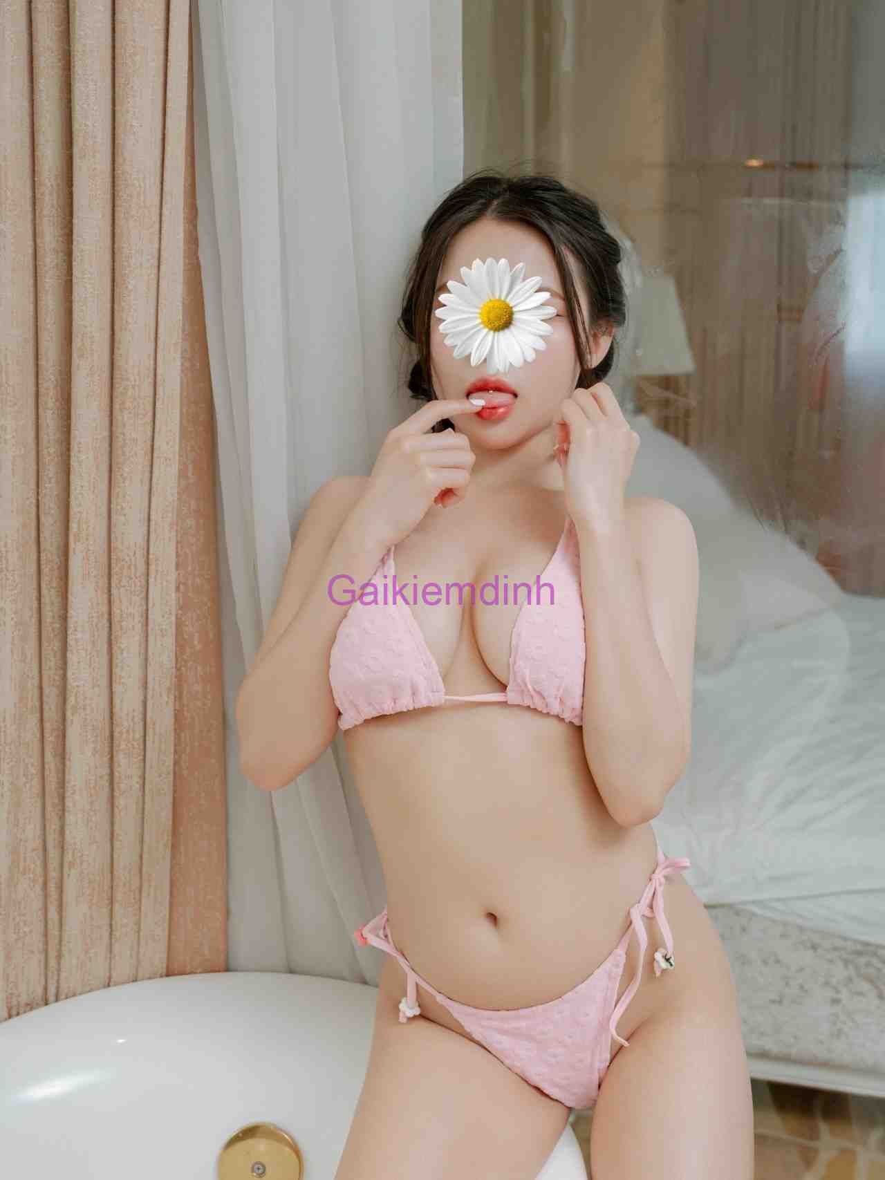 Khám Phá Phương Anh Gái Gọi Xinh Phan Thiết 2K4 – Teen Xinh Chất