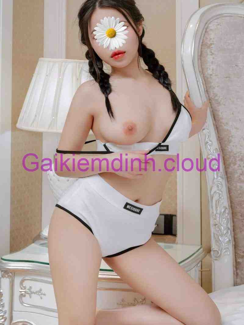 Tâm Mỹ – Vẻ Đẹp Non Tơ Nóng Bỏng, Làm Tình Ngọt Ngào Đê Mê Tại Gái Gọi Quy Nhơn