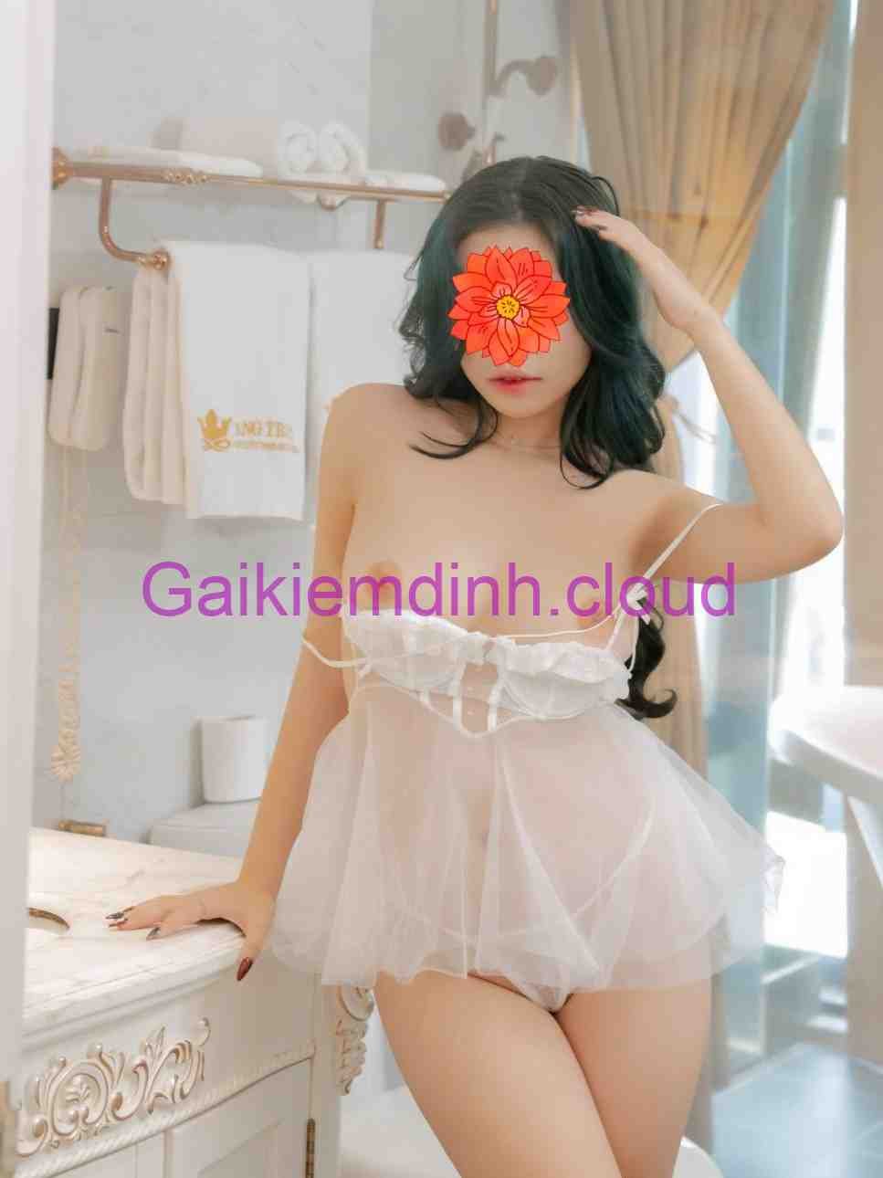 Ngọc Anh – Cô Nàng Trẻ Trung Với Nét Đẹp Tự Nhiên Và Cuốn Hút