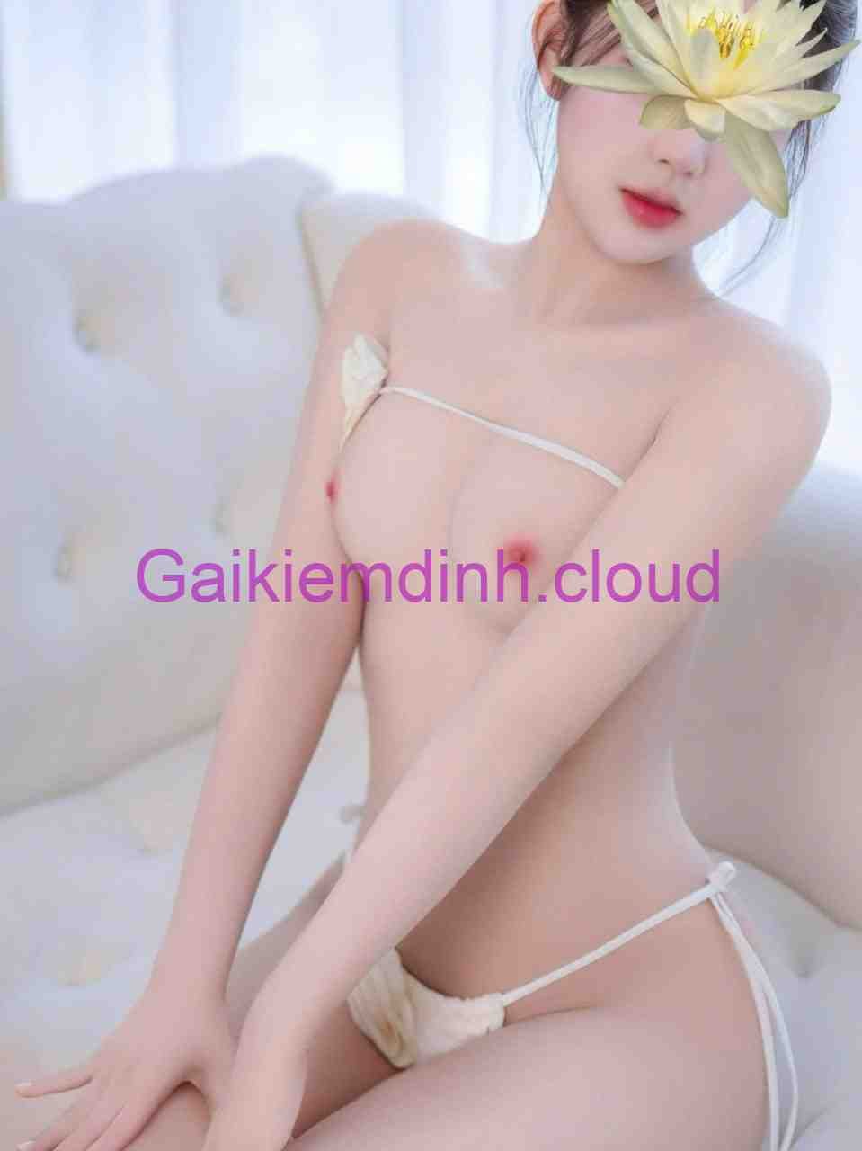 Mi Lan 2k4 – Gái Teen Xinh Xắn, Body Nóng Bỏng Làm Tình Max Phê