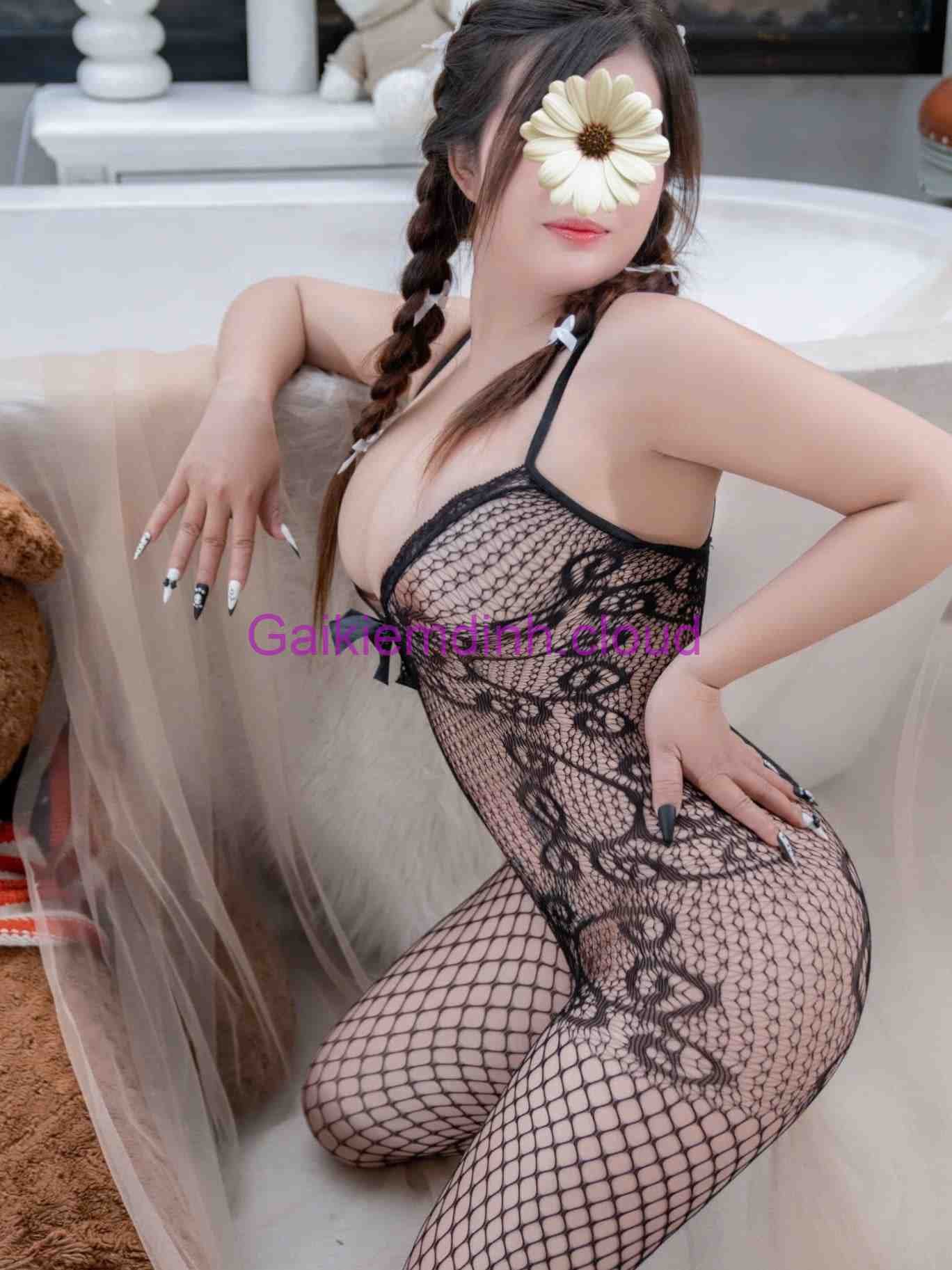 Thảo Nhi – Xinh Đẹp Dâm Ngoan Nhiệt Tình, Giá Rẻ Chất Lượng Tại Bình Dương